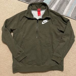 Women Nike quarter zip up